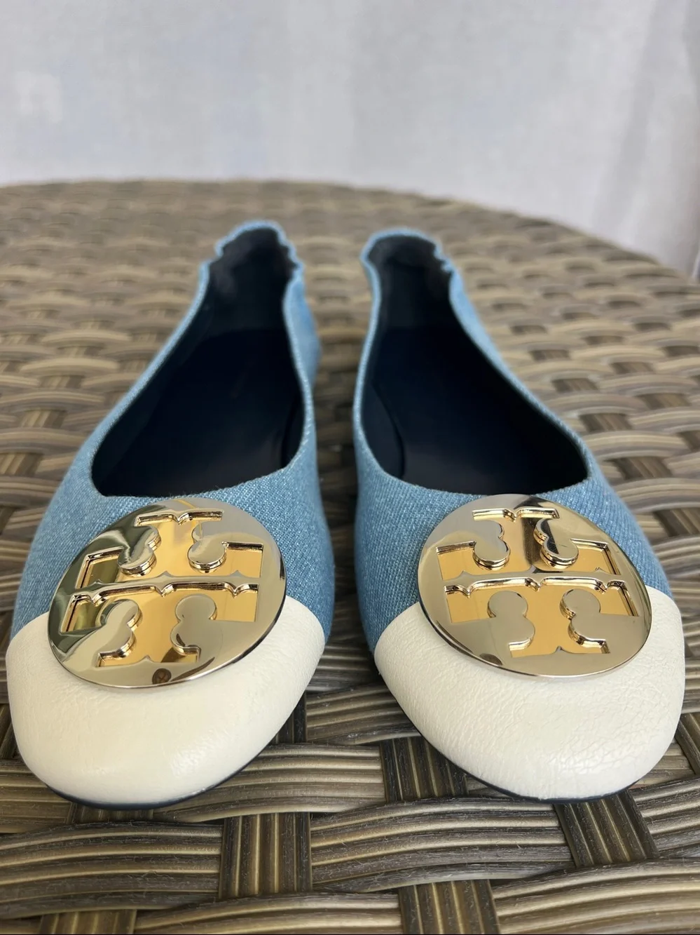 TORY BURCH Denim Leather Toe ballerina flats blue cream size 8